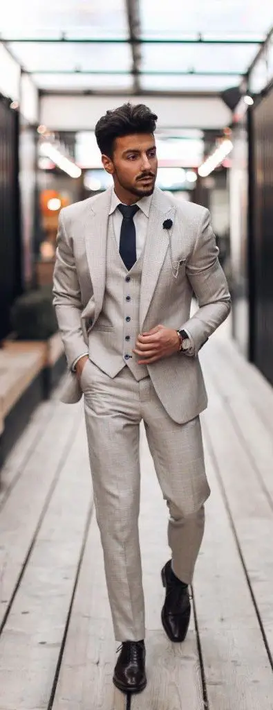 Ultimate Guide: 19 Summer Wedding Men's Outfits for 2024 - Stylish ...